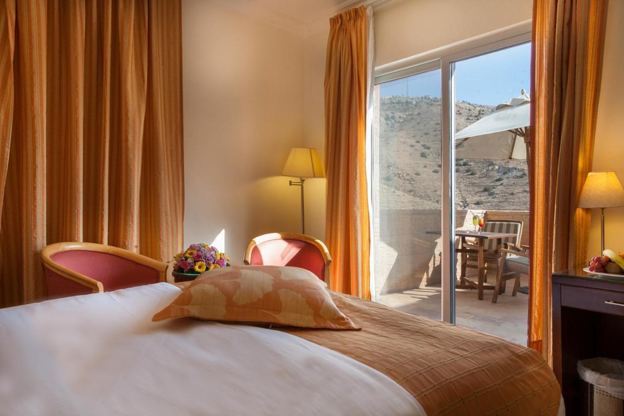 Petra Guest House Hotel Wadi Musa Exterior photo