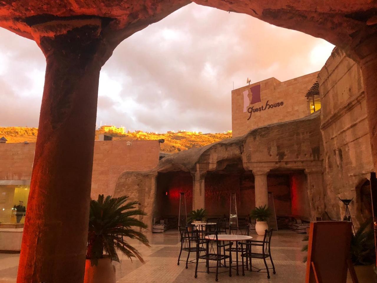 Petra Guest House Hotel Wadi Musa Exterior photo